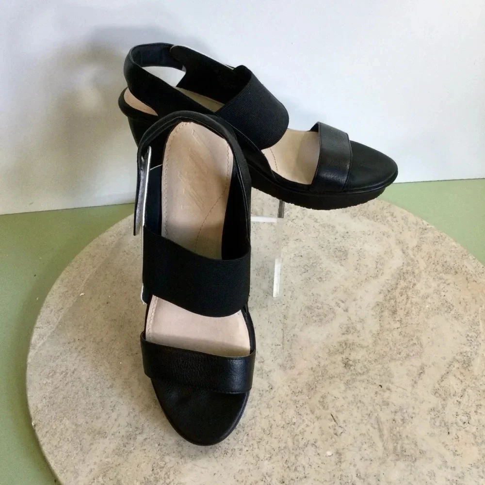 Women's Nina Sandals,‎ Size 8 Black/White